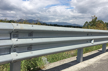 三波形護欄系列